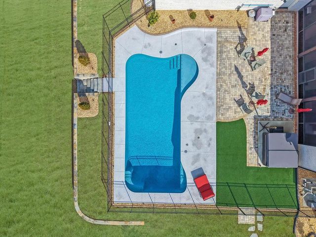 29 Ravenfield Road, Taylorsville, GA 30178