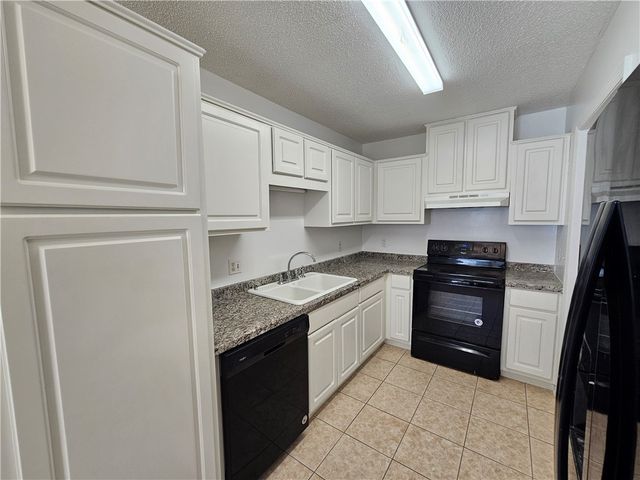 214 Nell Leone Drive, Brunswick, GA 31520