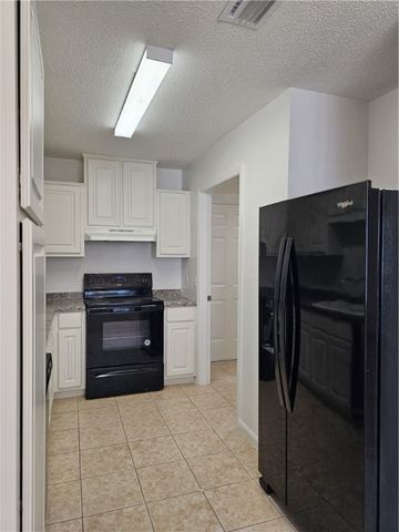 214 Nell Leone Drive, Brunswick, GA 31520