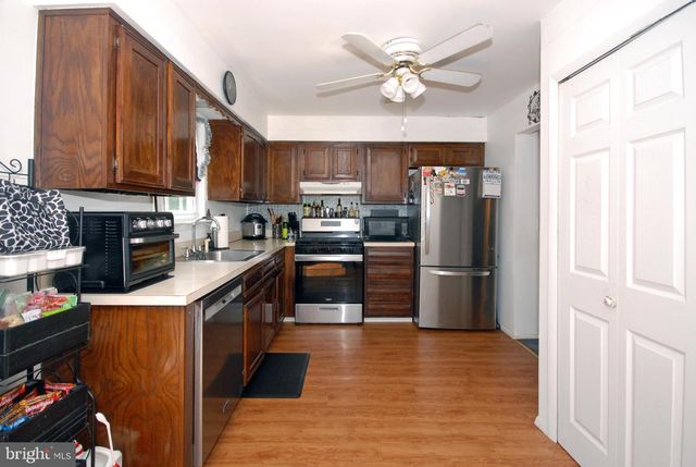 31 DUNMOOR CT S, Hamilton, NJ 08690