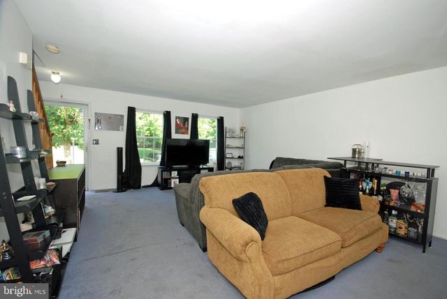 31 DUNMOOR CT S, Hamilton, NJ 08690