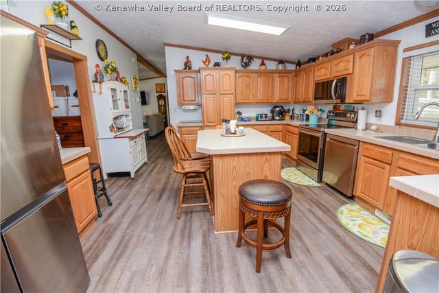 520 Balser Lane, Charleston, WV 25312