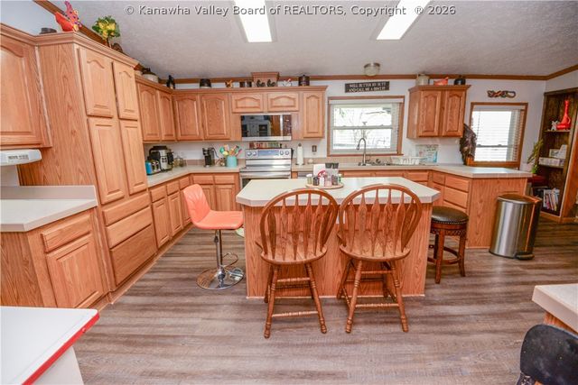 520 Balser Lane, Charleston, WV 25312