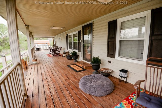 520 Balser Lane, Charleston, WV 25312
