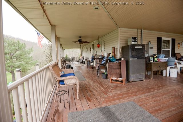 520 Balser Lane, Charleston, WV 25312