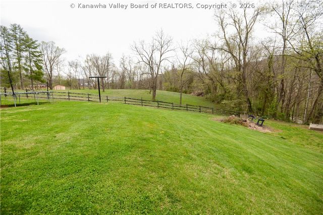 520 Balser Lane, Charleston, WV 25312