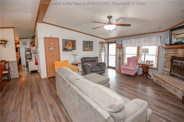 520 Balser Lane, Charleston, WV 25312