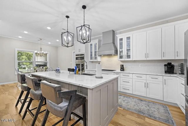 2704 River Island Boulevard, Kodak, TN 37764