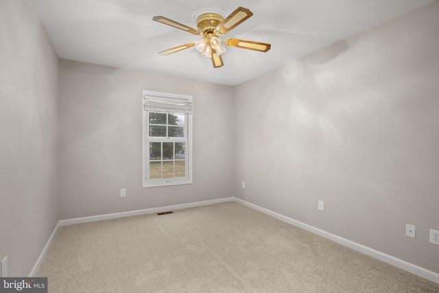 207 OLD LANDING CT, Fredericksburg, VA 22405