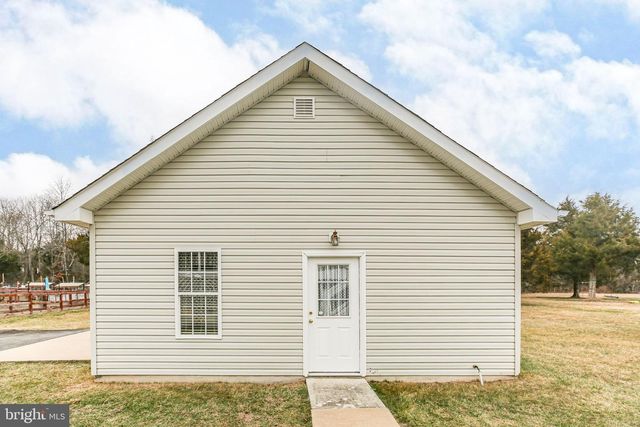 207 OLD LANDING CT, Fredericksburg, VA 22405