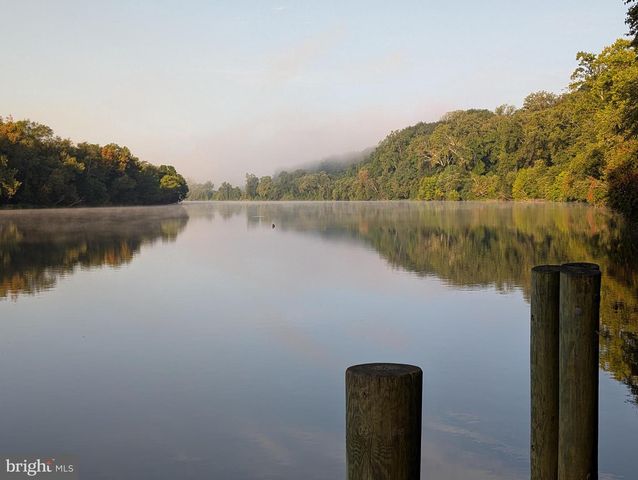 207 OLD LANDING CT, Fredericksburg, VA 22405