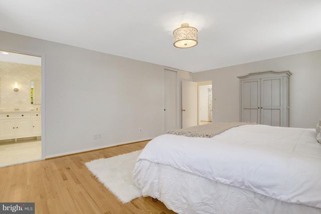 8304 LILAC LN, Alexandria, VA 22308