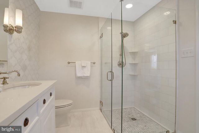 8304 LILAC LN, Alexandria, VA 22308