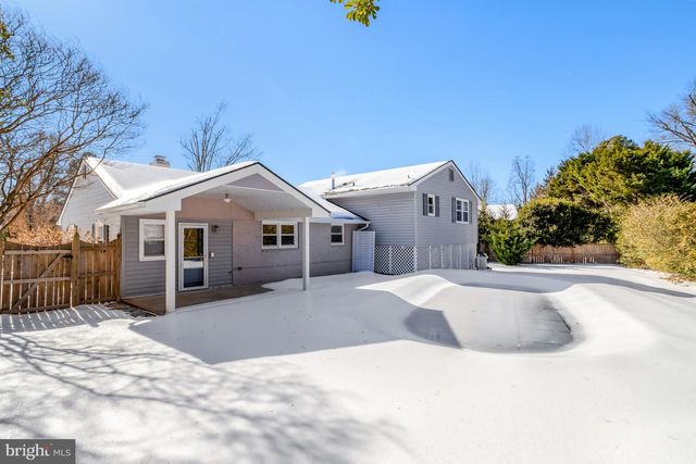 8304 LILAC LN, Alexandria, VA 22308