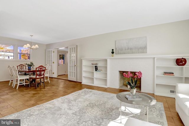 8304 LILAC LN, Alexandria, VA 22308