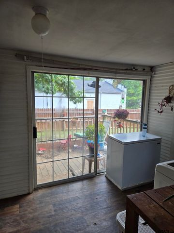 151 JOPLIN ST, Rusk, TX 75785