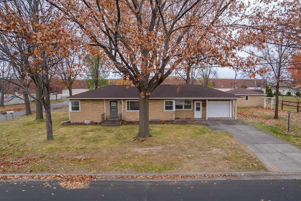 2102 WEGNER STREET, Wausau, WI 54401