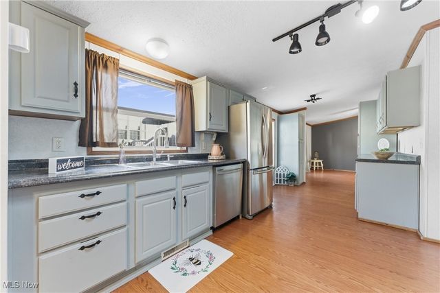 1005 Overlook Drive SW, Canton, OH 44706