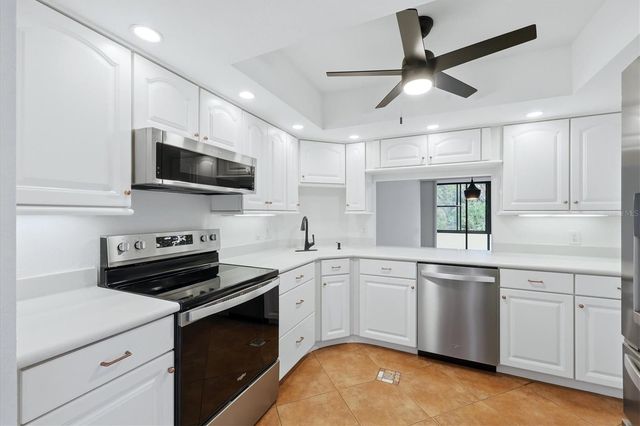 135 WOODLAND PLACE, Osprey, FL 34229