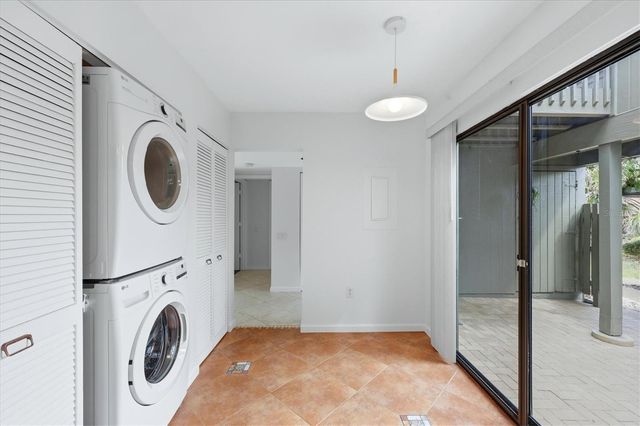 135 WOODLAND PLACE, Osprey, FL 34229