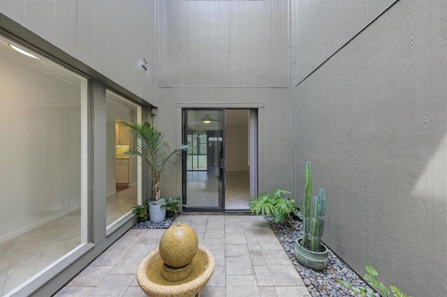 135 WOODLAND PLACE, Osprey, FL 34229