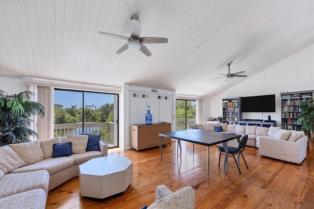 135 WOODLAND PLACE, Osprey, FL 34229