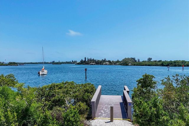 135 WOODLAND PLACE, Osprey, FL 34229