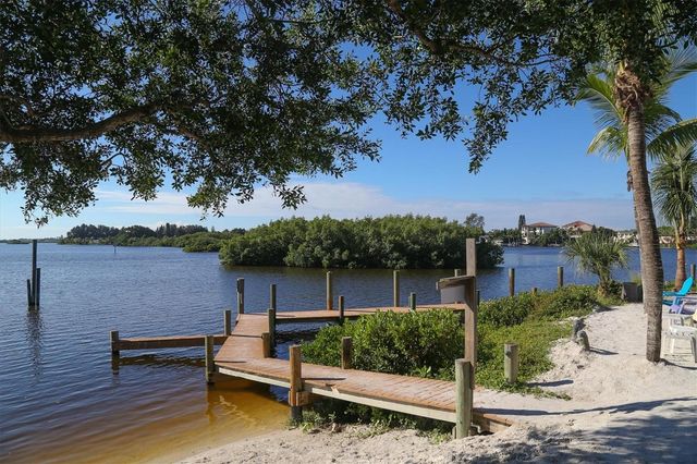 135 WOODLAND PLACE, Osprey, FL 34229