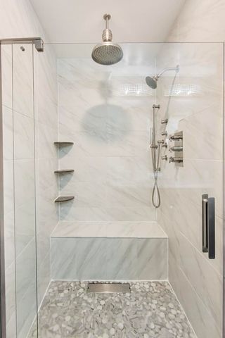 421 W Hawthorne Street, Arlington Heights, IL 60004