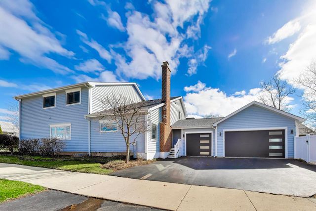 421 W Hawthorne Street, Arlington Heights, IL 60004