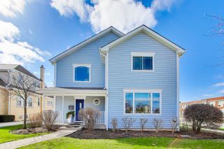 421 W Hawthorne Street, Arlington Heights, IL 60004