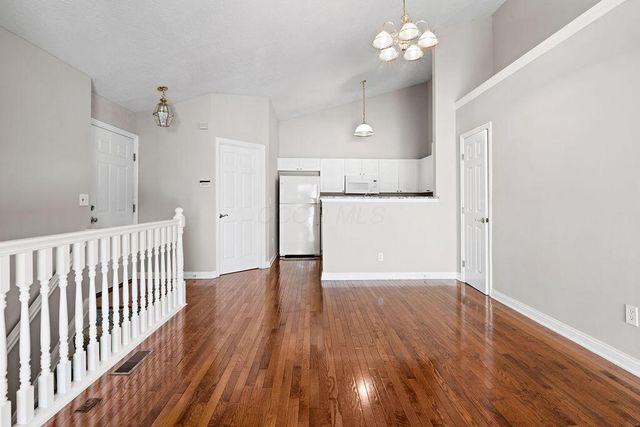 3999 Kensingwood Drive, Columbus, OH 43230