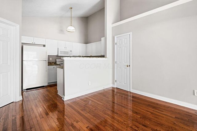 3999 Kensingwood Drive, Columbus, OH 43230