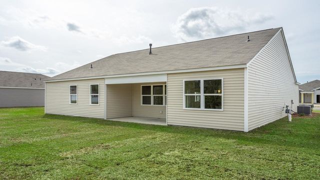 6013 Kermode Dr, Conway, SC 29526