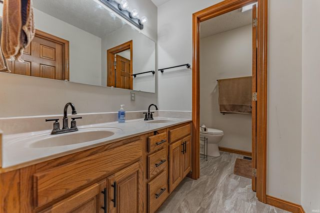 8225 Nation Road, Mount Vernon, IN 47620