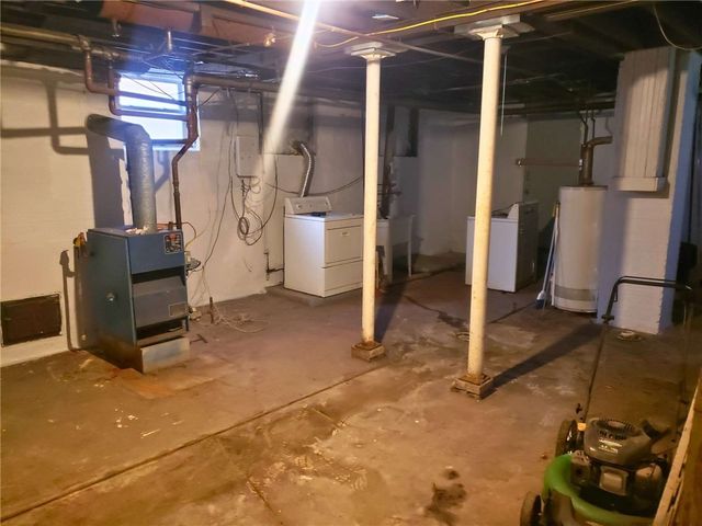 3102 Bergman St, Sheraden, PA 15204