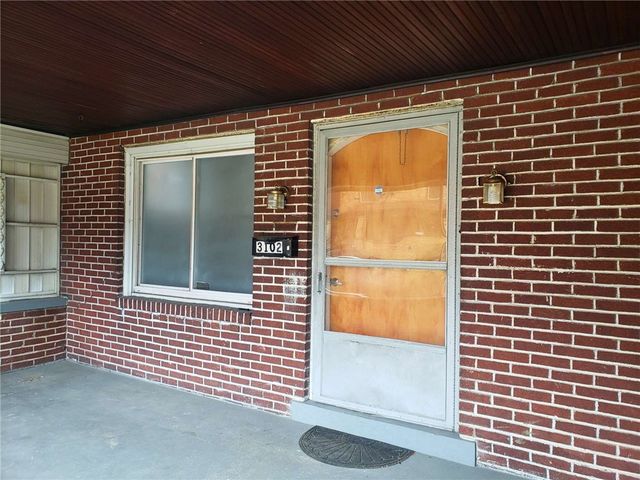 3102 Bergman St, Sheraden, PA 15204