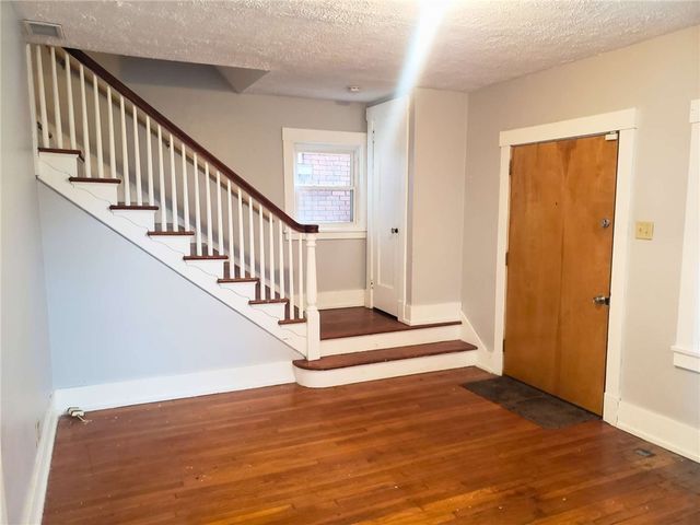 3102 Bergman St, Sheraden, PA 15204