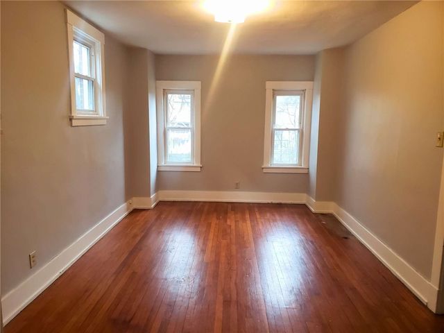 3102 Bergman St, Sheraden, PA 15204