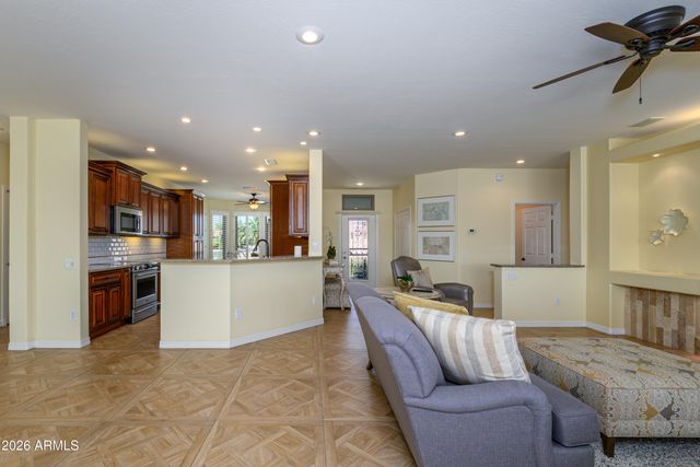 15506 W CLEAR CANYON Drive, Surprise, AZ 85374