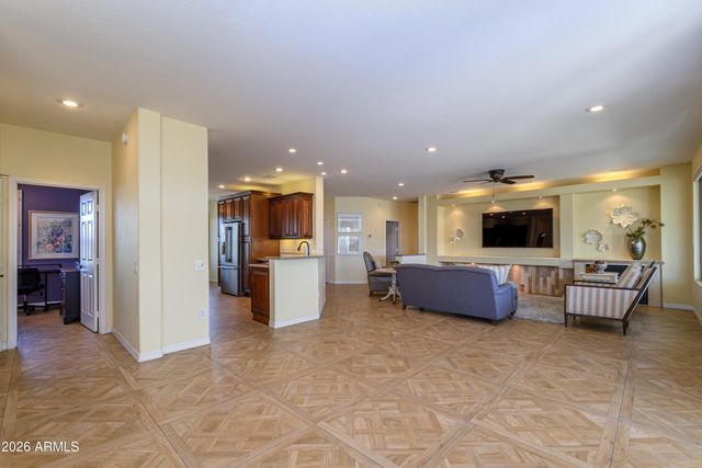 15506 W CLEAR CANYON Drive, Surprise, AZ 85374