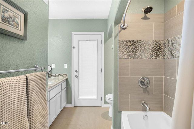 345 Meadow Lark Way, Central Point, OR 97502