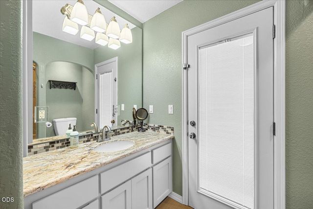 345 Meadow Lark Way, Central Point, OR 97502