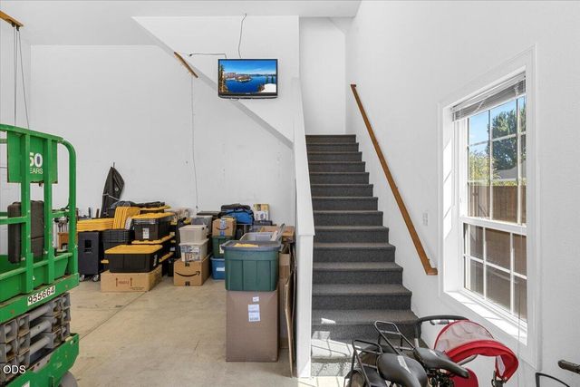 345 Meadow Lark Way, Central Point, OR 97502