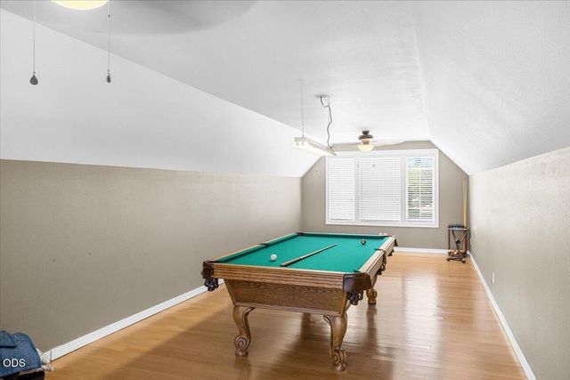 345 Meadow Lark Way, Central Point, OR 97502