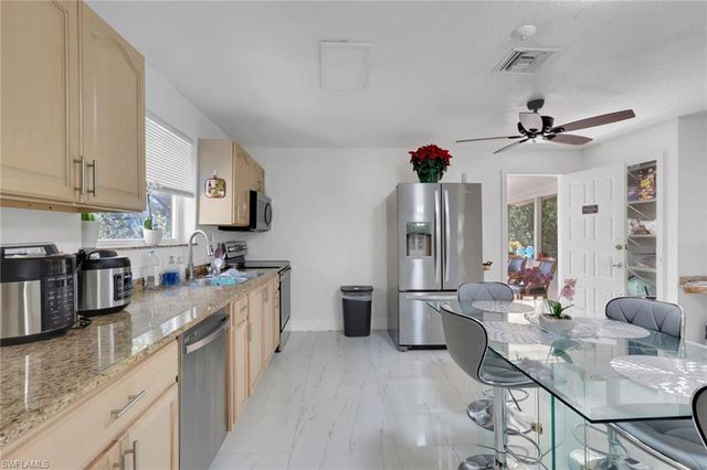 3420 6th AVE NE, Naples, FL 34120