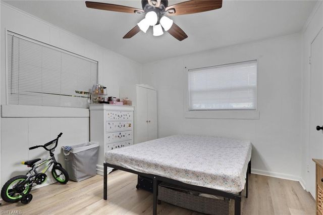 3420 6th AVE NE, Naples, FL 34120