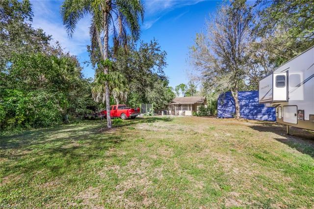 3420 6th AVE NE, Naples, FL 34120