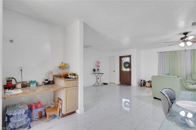 3420 6th AVE NE, Naples, FL 34120