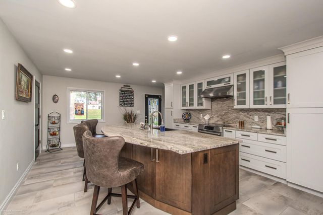 45997 Joseph Street, Shelby Twp, MI 48317